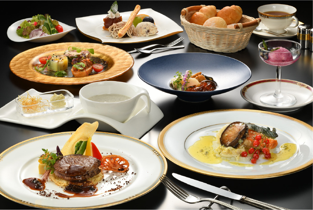 毬姫牛のヒレステーキ・アワビ・八戸産魚介のポアレ